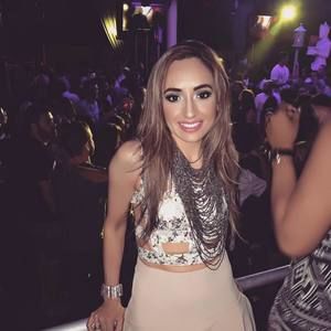 Meet your Posher, Carmen